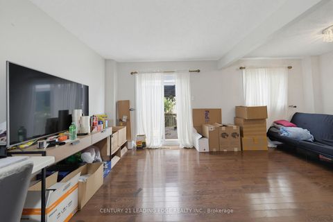 Photo 7 at 56 Sunshine Drive, Observatory, Richmond Hill