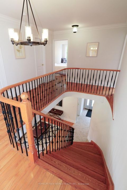 Photo 16 at 391 Summeridge Drive, Patterson, Vaughan