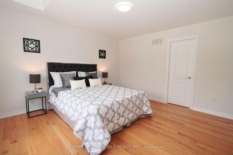 Photo 27 at 391 Summeridge Drive, Patterson, Vaughan