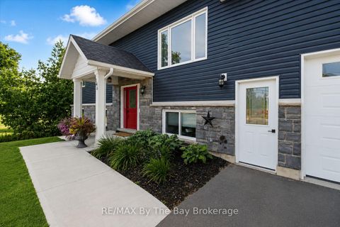 Photo 3 at 146 Mary Street, Creemore, Clearview