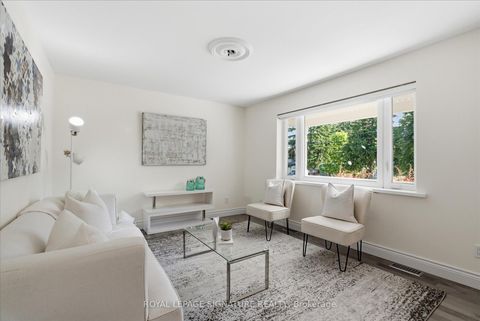 Photo 2 at 56 Bellamy Road S, Cliffcrest, Toronto