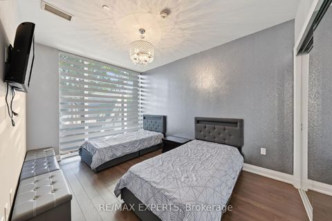 Photo 16 at 117 - 4800 Highway 7, East Woodbridge, Vaughan