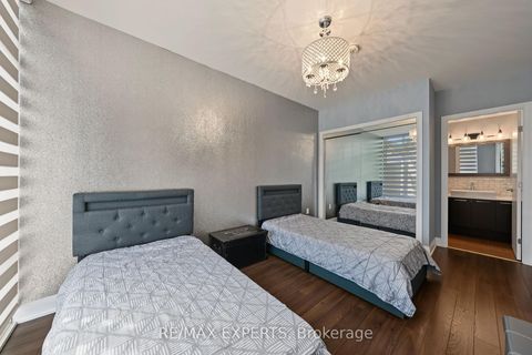 Photo 17 at 117 - 4800 Highway 7, East Woodbridge, Vaughan