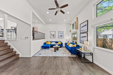 Photo 4 at 62 - 109 Jenny Wren Way, Hillcrest Village, Toronto