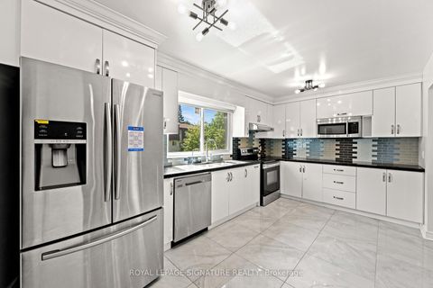 Photo 14 at 62 - 109 Jenny Wren Way, Hillcrest Village, Toronto