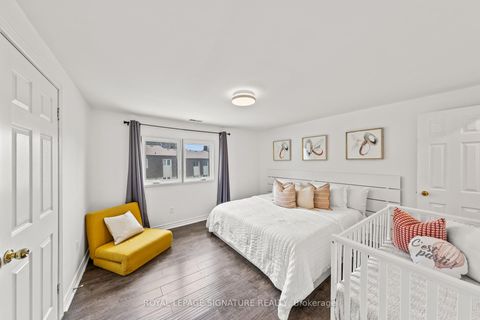 Photo 20 at 62 - 109 Jenny Wren Way, Hillcrest Village, Toronto