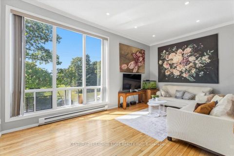 Photo 8 at 43 - 28 Sebastian Cabot Way, Jane Heights, Toronto