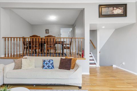 Photo 9 at 43 - 28 Sebastian Cabot Way, Jane Heights, Toronto