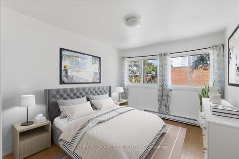 Photo 16 at 43 - 28 Sebastian Cabot Way, Jane Heights, Toronto