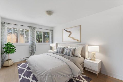 Photo 19 at 43 - 28 Sebastian Cabot Way, Jane Heights, Toronto
