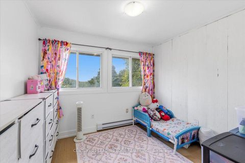Photo 20 at 43 - 28 Sebastian Cabot Way, Jane Heights, Toronto