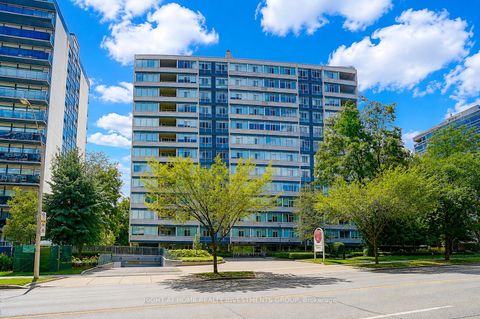 Photo 1 at 102 - 500 Avenue Road, Casa Loma, Toronto