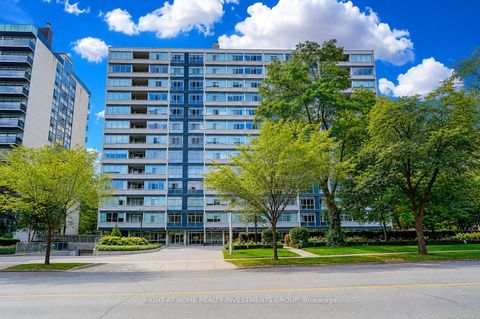 Photo 3 at 102 - 500 Avenue Road, Casa Loma, Toronto