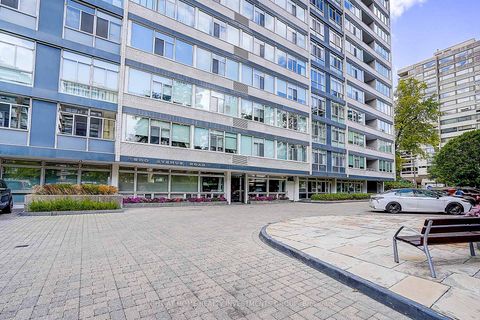 Photo 4 at 102 - 500 Avenue Road, Casa Loma, Toronto