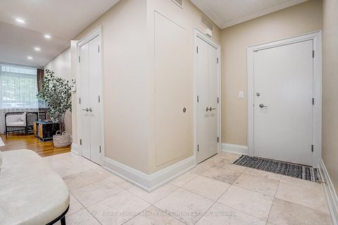 Photo 10 at 102 - 500 Avenue Road, Casa Loma, Toronto
