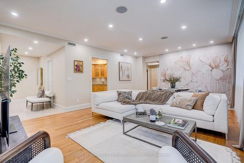 Photo 14 at 102 - 500 Avenue Road, Casa Loma, Toronto