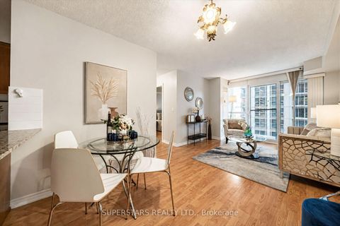 Photo 3 at 1813 - 761 Bay Street, Bay Street Corridor, Toronto