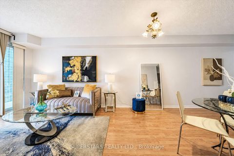 Photo 5 at 1813 - 761 Bay Street, Bay Street Corridor, Toronto