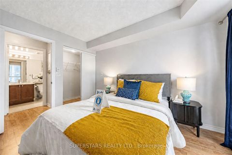 Photo 14 at 1813 - 761 Bay Street, Bay Street Corridor, Toronto