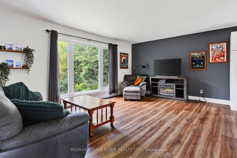 Photo 1 at 33 Creek Drive, Pefferlaw, Georgina