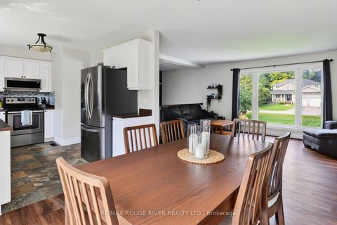 Photo 14 at 33 Creek Drive, Pefferlaw, Georgina
