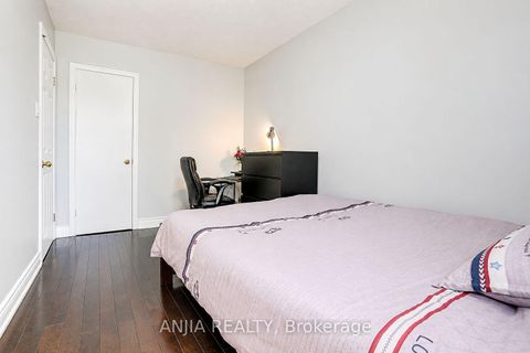 Photo 11 at 115 Portsdown Road, Dorset Park, Toronto