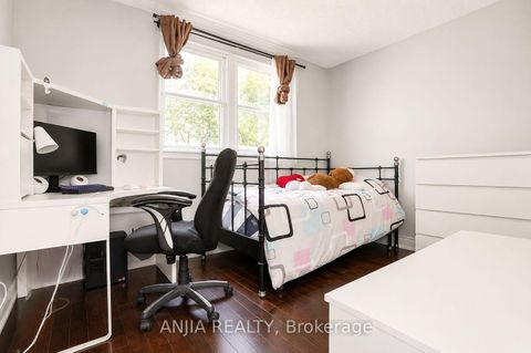 Photo 12 at 115 Portsdown Road, Dorset Park, Toronto