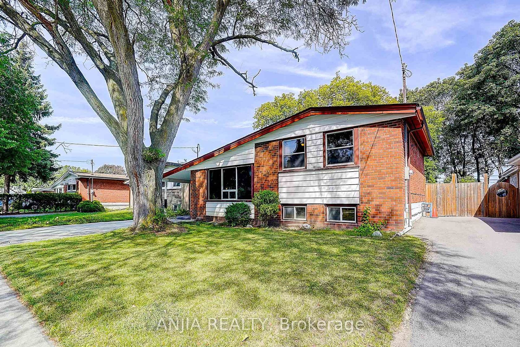 115 Portsdown Road, Dorset Park, Toronto 