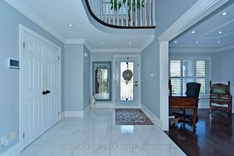 Photo 4 at 3 Jackman Crescent, West Woodbridge, Vaughan