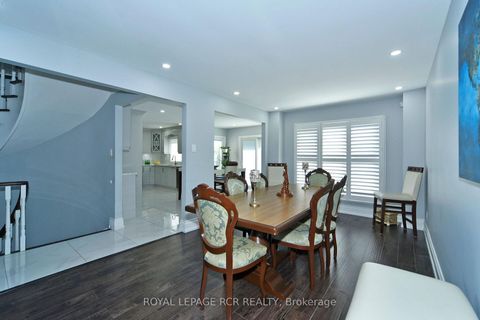 Photo 12 at 3 Jackman Crescent, West Woodbridge, Vaughan