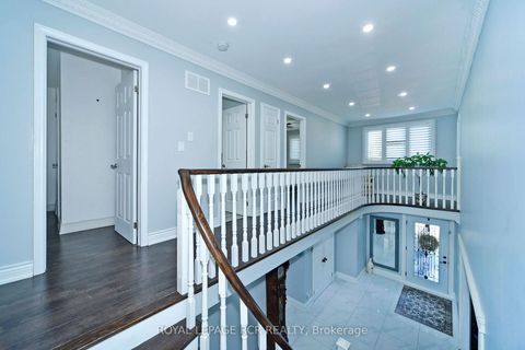 Photo 22 at 3 Jackman Crescent, West Woodbridge, Vaughan