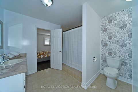 Photo 25 at 3 Jackman Crescent, West Woodbridge, Vaughan