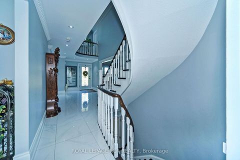 Photo 31 at 3 Jackman Crescent, West Woodbridge, Vaughan