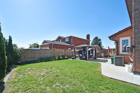 Photo 34 at 3 Jackman Crescent, West Woodbridge, Vaughan