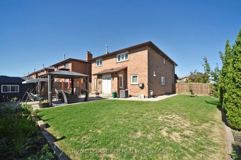 Photo 35 at 3 Jackman Crescent, West Woodbridge, Vaughan
