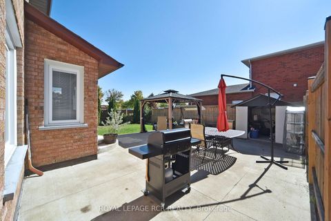 Photo 38 at 3 Jackman Crescent, West Woodbridge, Vaughan