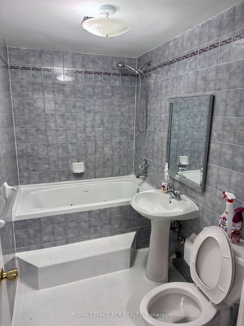 Photo 39 at 3 Jackman Crescent, West Woodbridge, Vaughan
