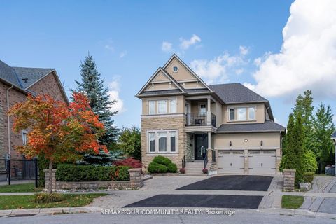 Photo 1 at 35 Vandervoort Drive, Jefferson, Richmond Hill