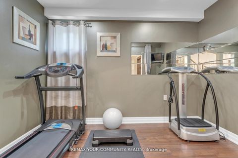 Photo 31 at 35 Vandervoort Drive, Jefferson, Richmond Hill
