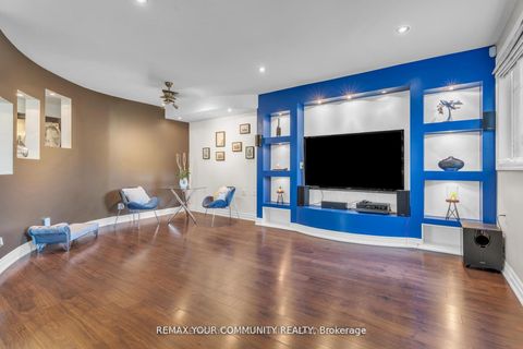 Photo 34 at 35 Vandervoort Drive, Jefferson, Richmond Hill