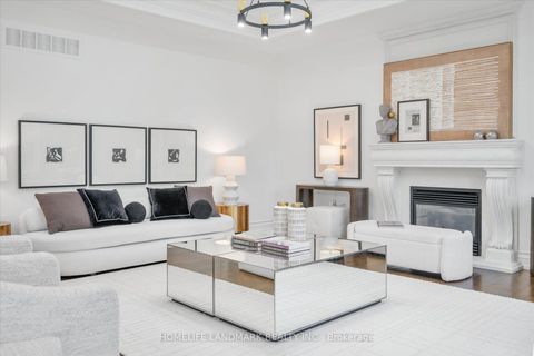 Photo 11 at 92 Caines Avenue, Newtonbrook West, Toronto