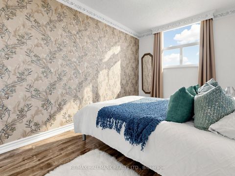 Photo 14 at 1609 - 5 Parkway Forest Drive, Henry Farm, Toronto
