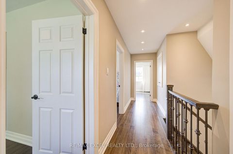Photo 19 at 6 Averill Crescent, Newtonbrook East, Toronto