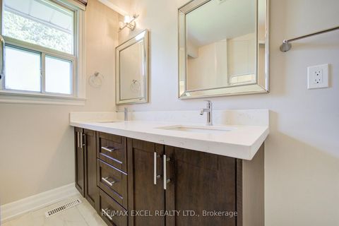Photo 28 at 6 Averill Crescent, Newtonbrook East, Toronto