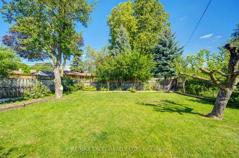 Photo 48 at 6 Averill Crescent, Newtonbrook East, Toronto