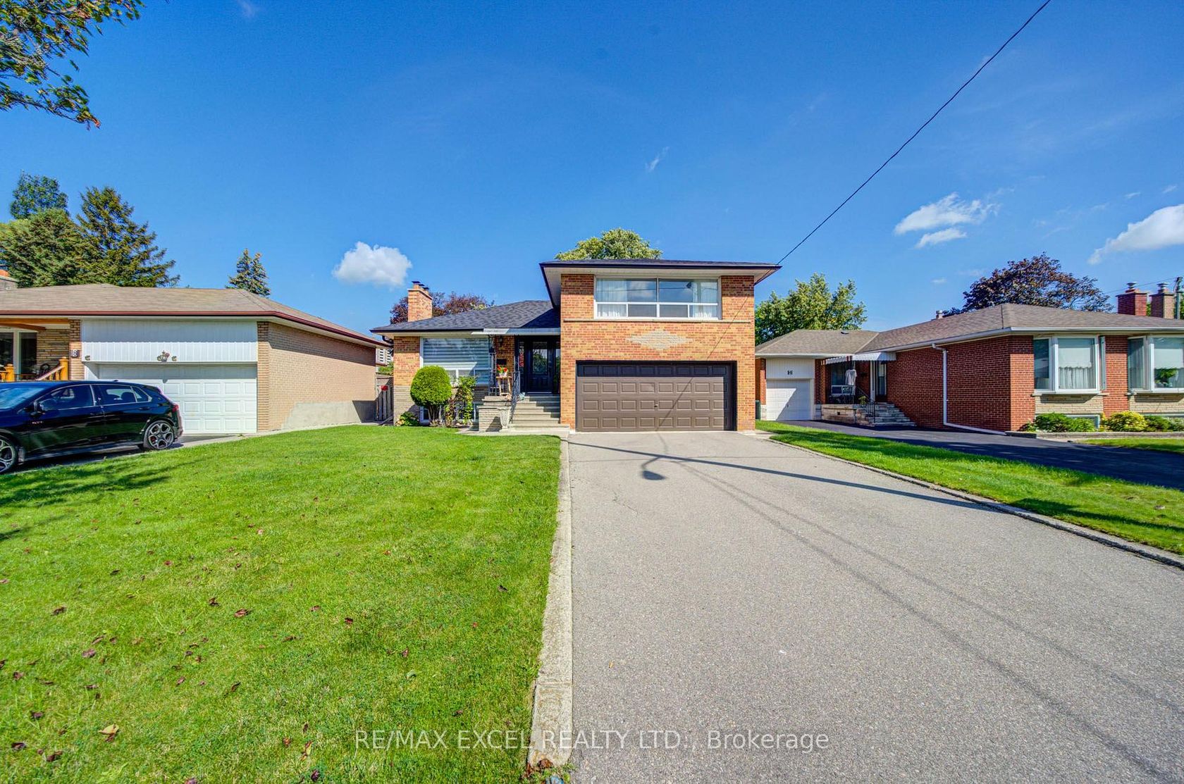 6 Averill Crescent, Newtonbrook East, Toronto 