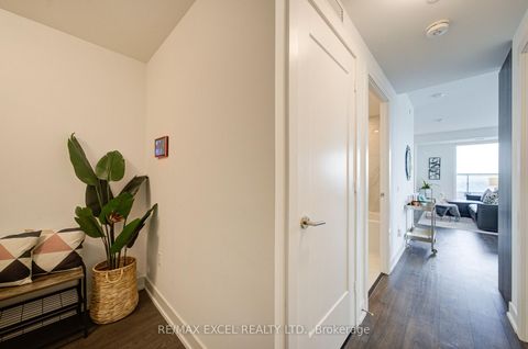 Photo 7 at 2331 - 20 Inn On The Park Drive, Don Mills, Toronto