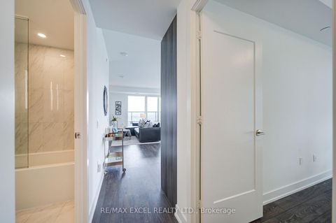 Photo 8 at 2331 - 20 Inn On The Park Drive, Don Mills, Toronto