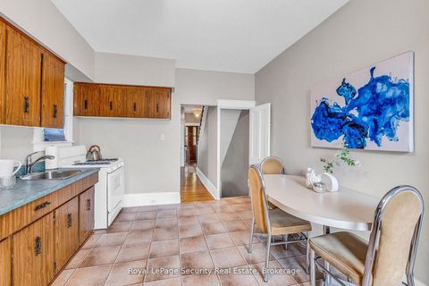 Photo 7 at 667 Ossington Avenue, Little Italy, Toronto