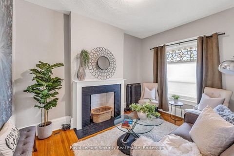Photo 13 at 667 Ossington Avenue, Little Italy, Toronto